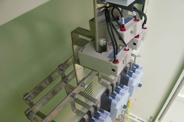 顺义配电柜-应急照明配电柜使用对工作人员的具